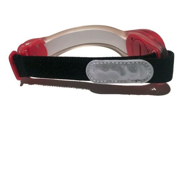 NWOT Runners armband light 2 modes solid/flashing - Picture 4 of 4